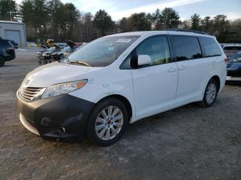  Salvage Toyota Sienna