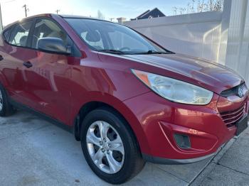  Salvage Hyundai TUCSON