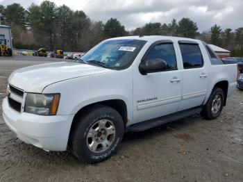  Salvage Chevrolet Avalanche