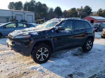  Salvage Jeep Cherokee