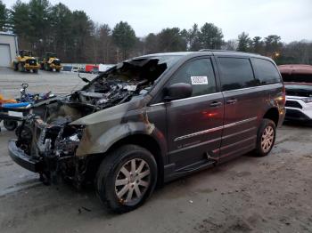  Salvage Chrysler Minivan