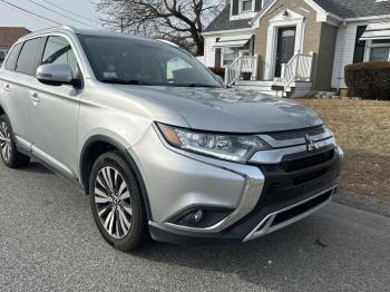  Salvage Mitsubishi Outlander