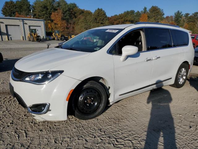  Salvage Chrysler Pacifica