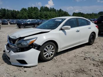  Salvage Nissan Altima