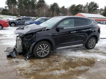  Salvage Hyundai TUCSON