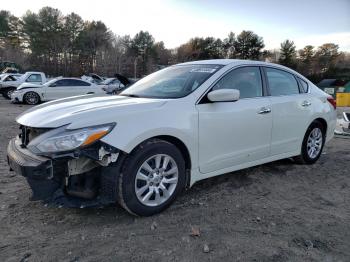  Salvage Nissan Altima