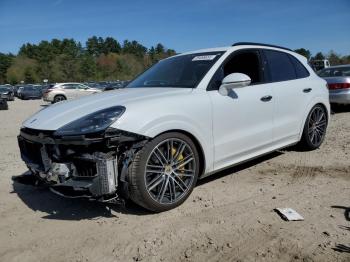  Salvage Porsche Cayenne