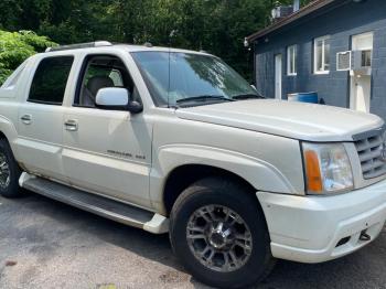  Salvage Cadillac Escalade