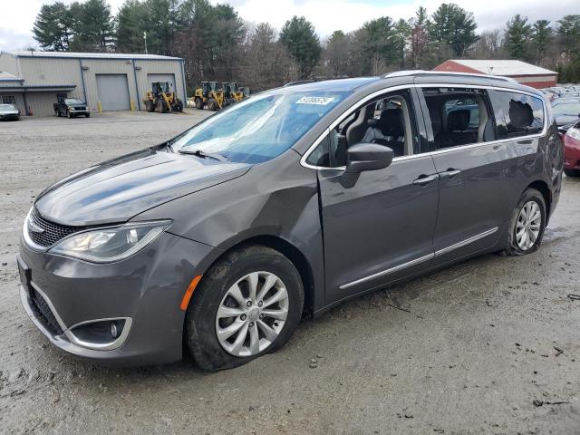  Salvage Chrysler Pacifica