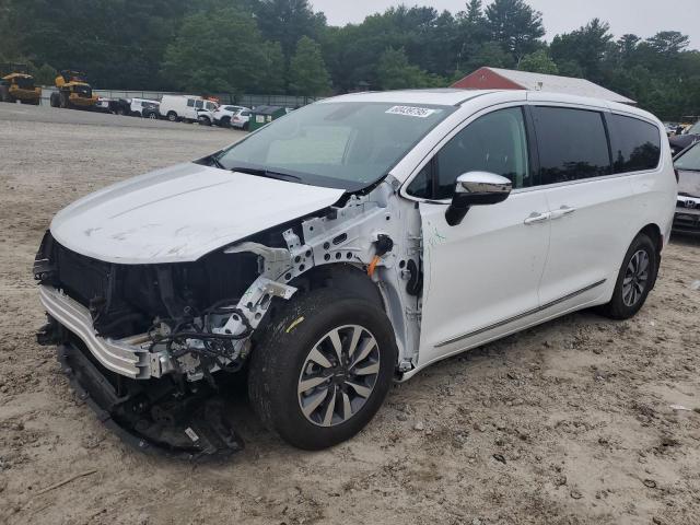  Salvage Chrysler Pacifica