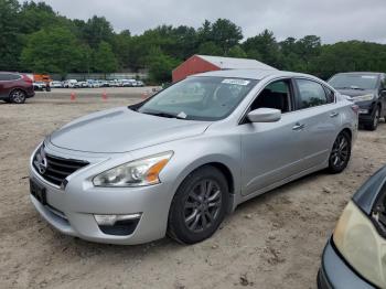  Salvage Nissan Altima