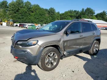  Salvage Jeep Cherokee