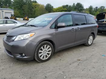  Salvage Toyota Sienna