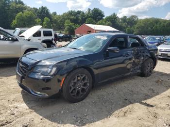  Salvage Chrysler 300