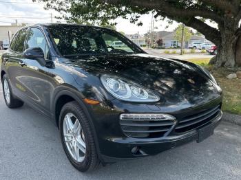 Salvage Porsche Cayenne
