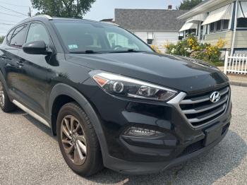  Salvage Hyundai TUCSON