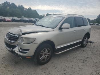  Salvage Volkswagen Touareg