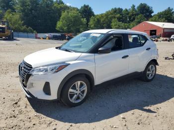  Salvage Nissan Kicks