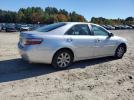 Toyota Camry Hybrid Image 2