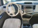 Toyota Sienna Le Image 8