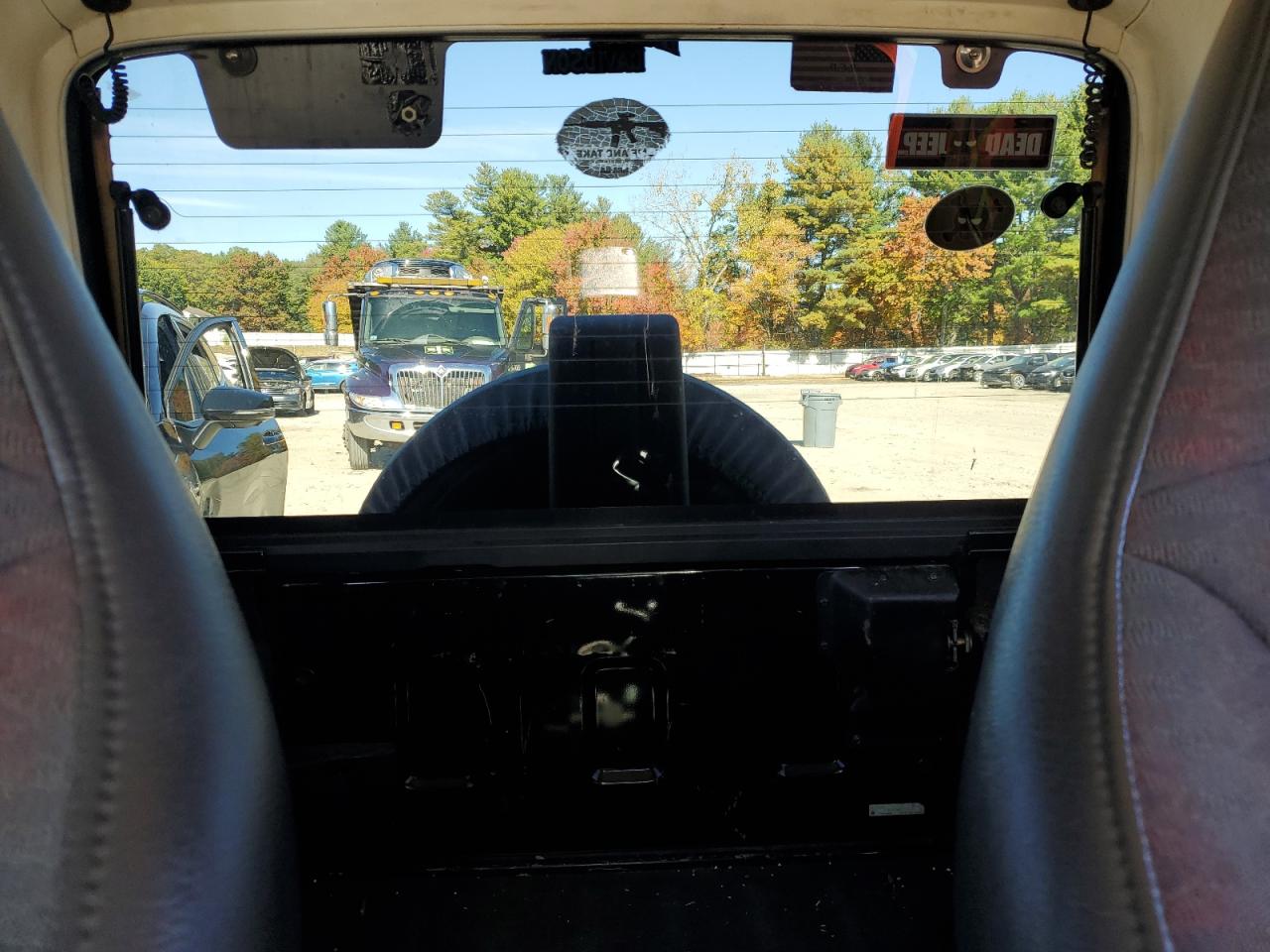 Jeep Wrangler Sport Image 12