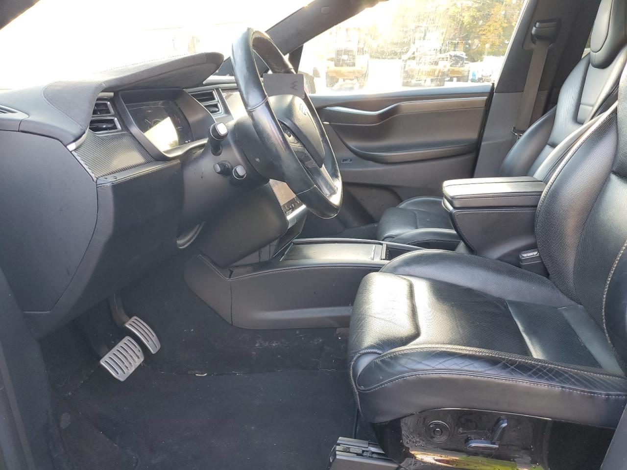Tesla Model X Image 7