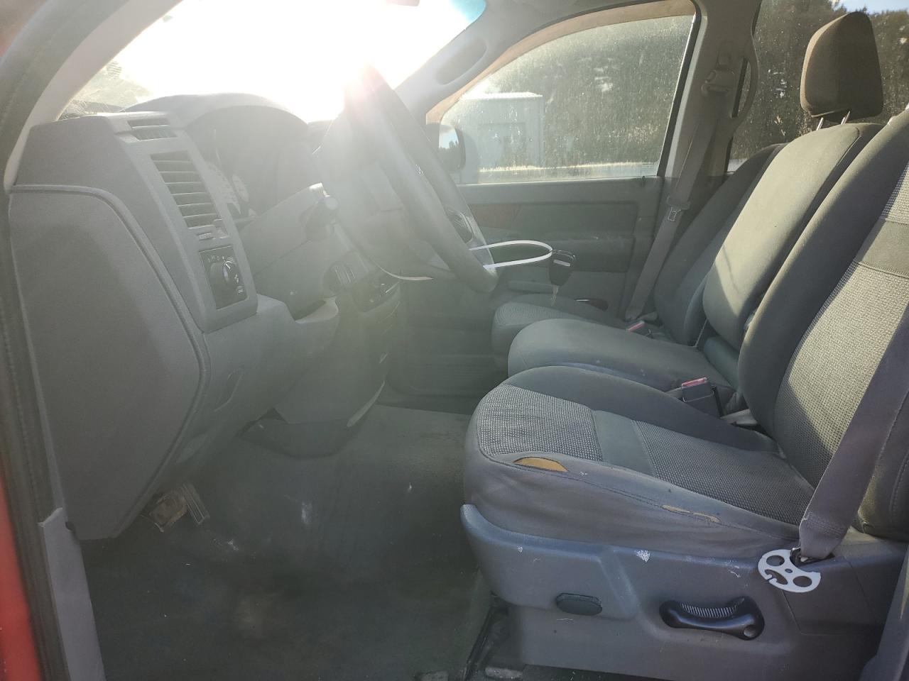 Dodge Ram 1500 St Image 8