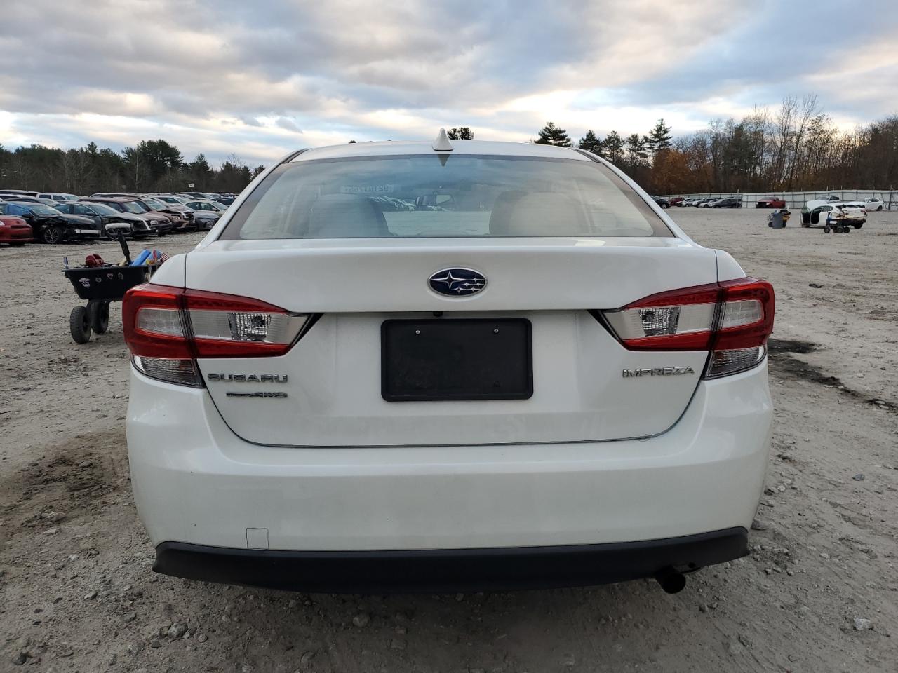 Subaru Impreza Premium Image 5