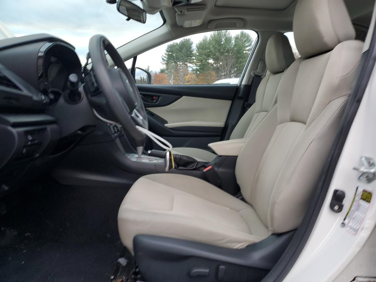 Subaru Impreza Premium Image 11