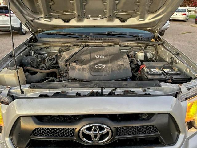 Toyota Tacoma Double Cab Image 14