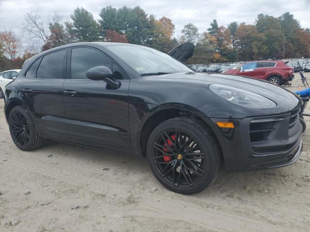 Porsche Macan Gts Image 4