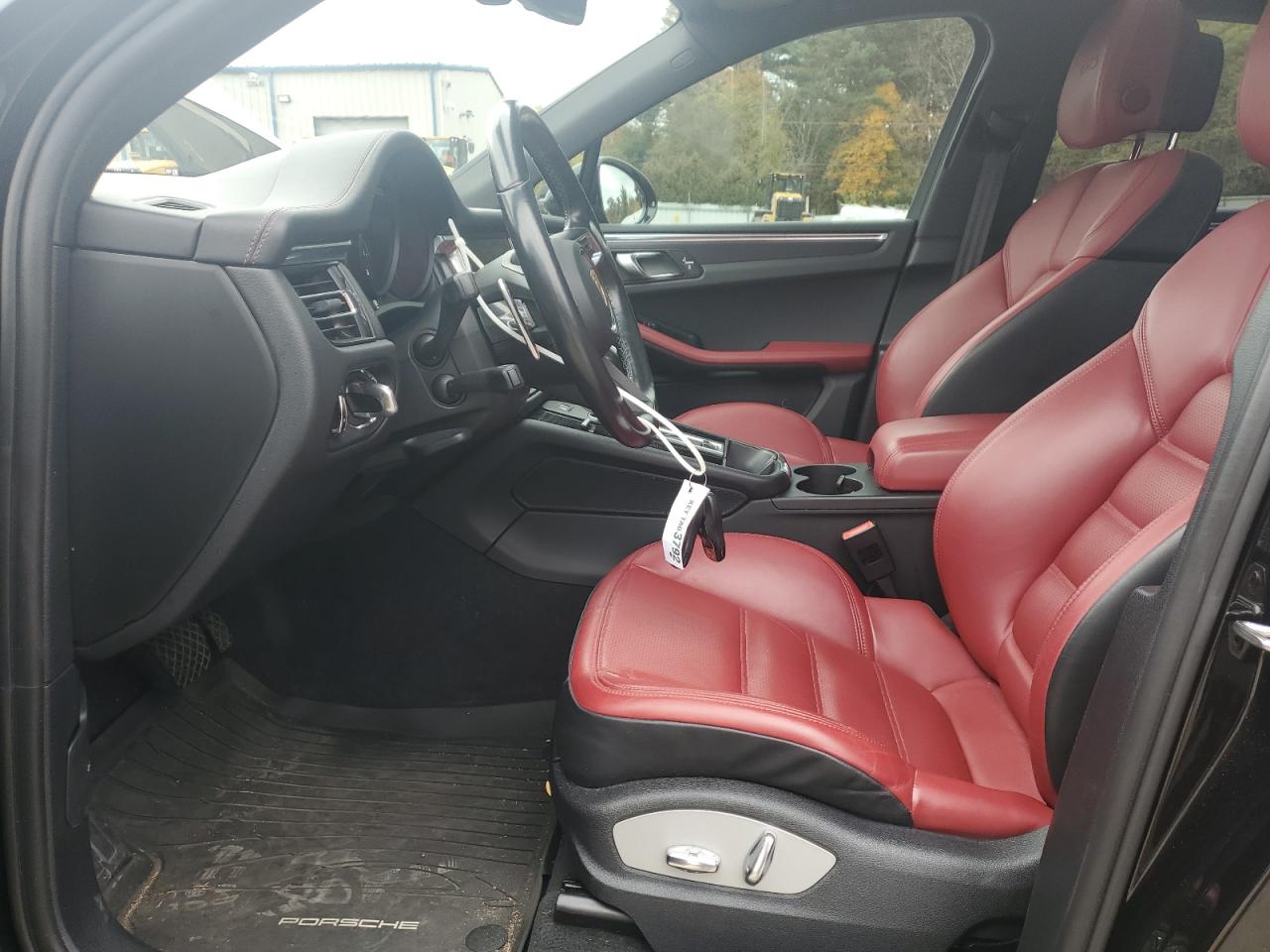 Porsche Macan Gts Image 8