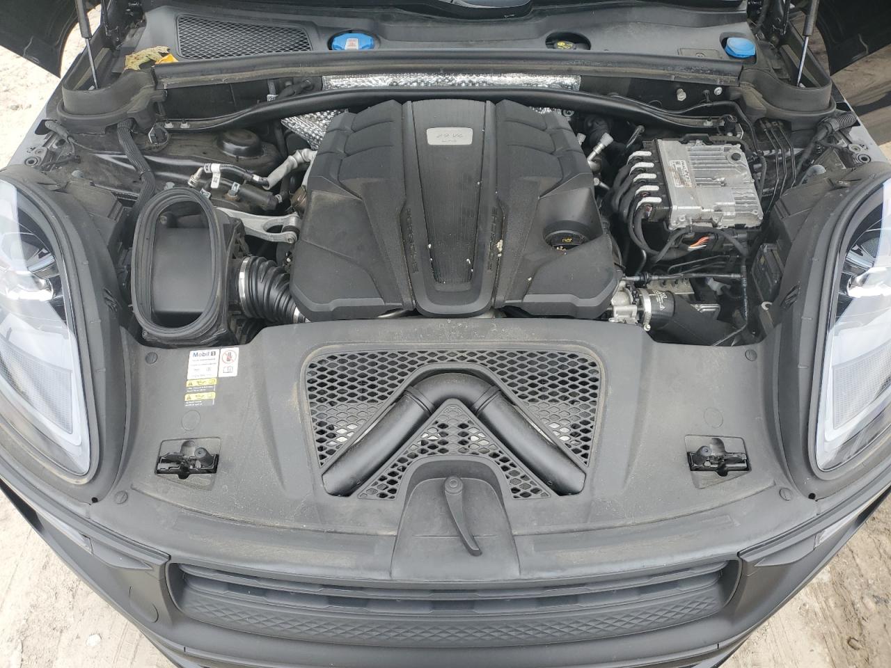 Porsche Macan Gts Image 13