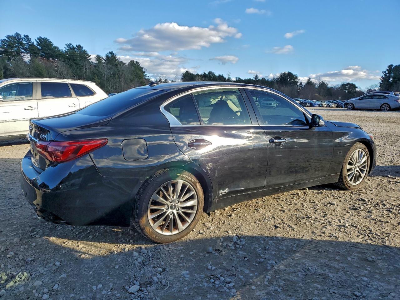 INFINITI Q50 Luxe Image 3