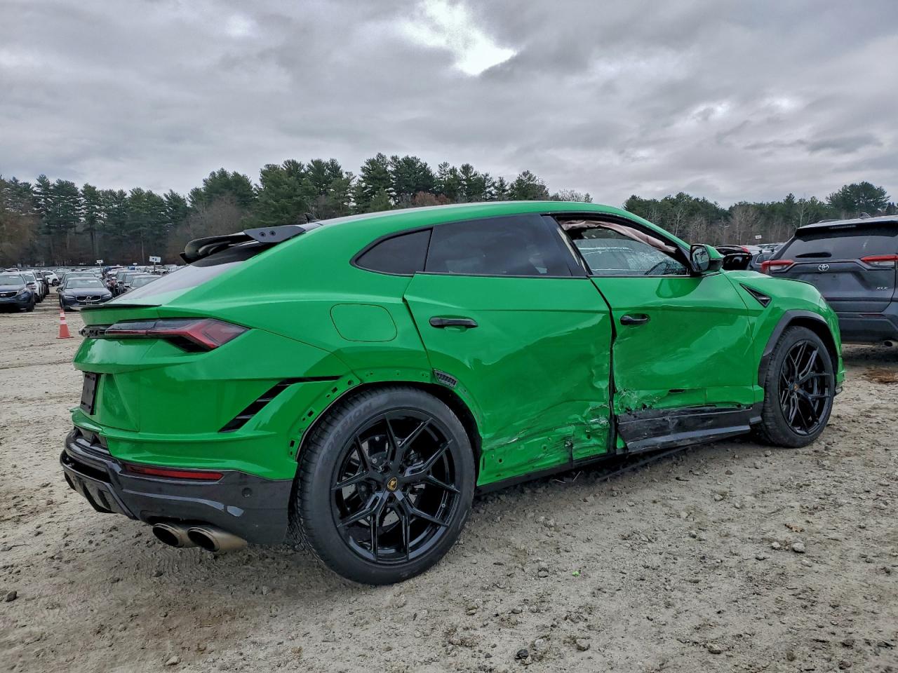 Lamborghini Urus Perfo Performante Image 2