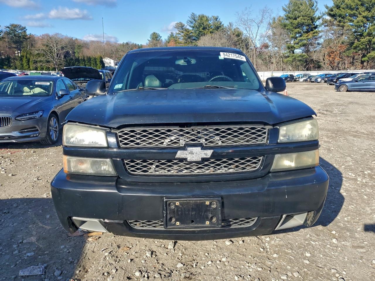 Chevrolet Silverado K1500 Image 4