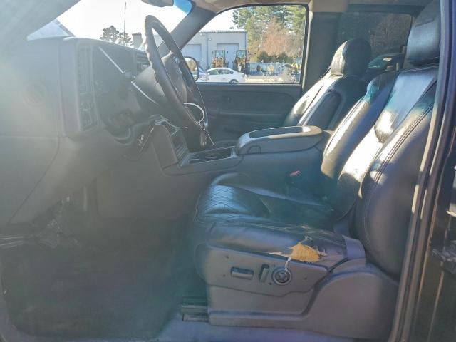 Chevrolet Silverado K1500 Image 6