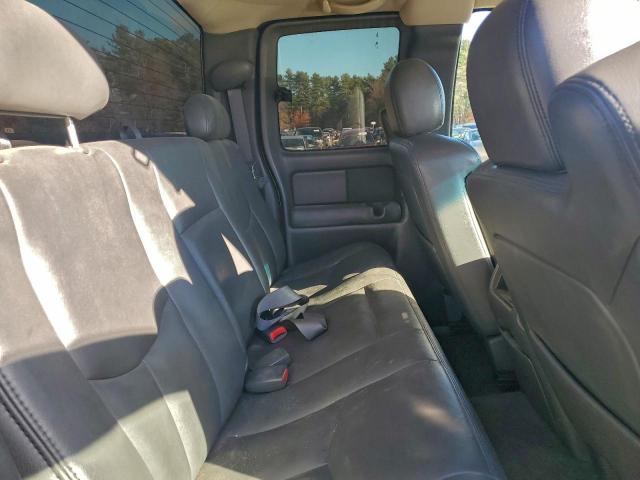 Chevrolet Silverado K1500 Image 3