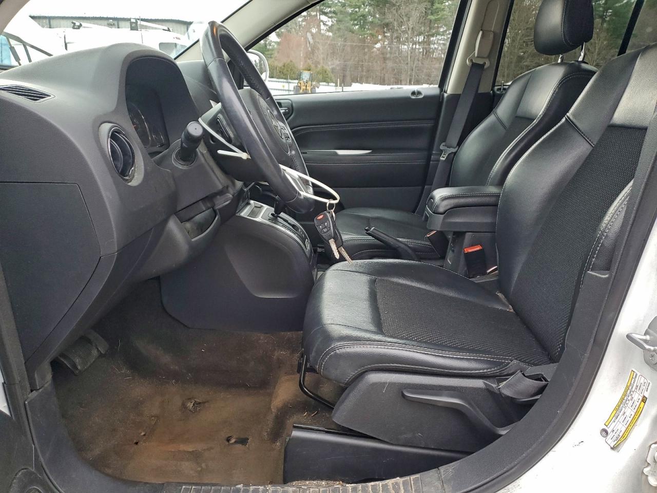 Jeep Compass Latitude Image 9