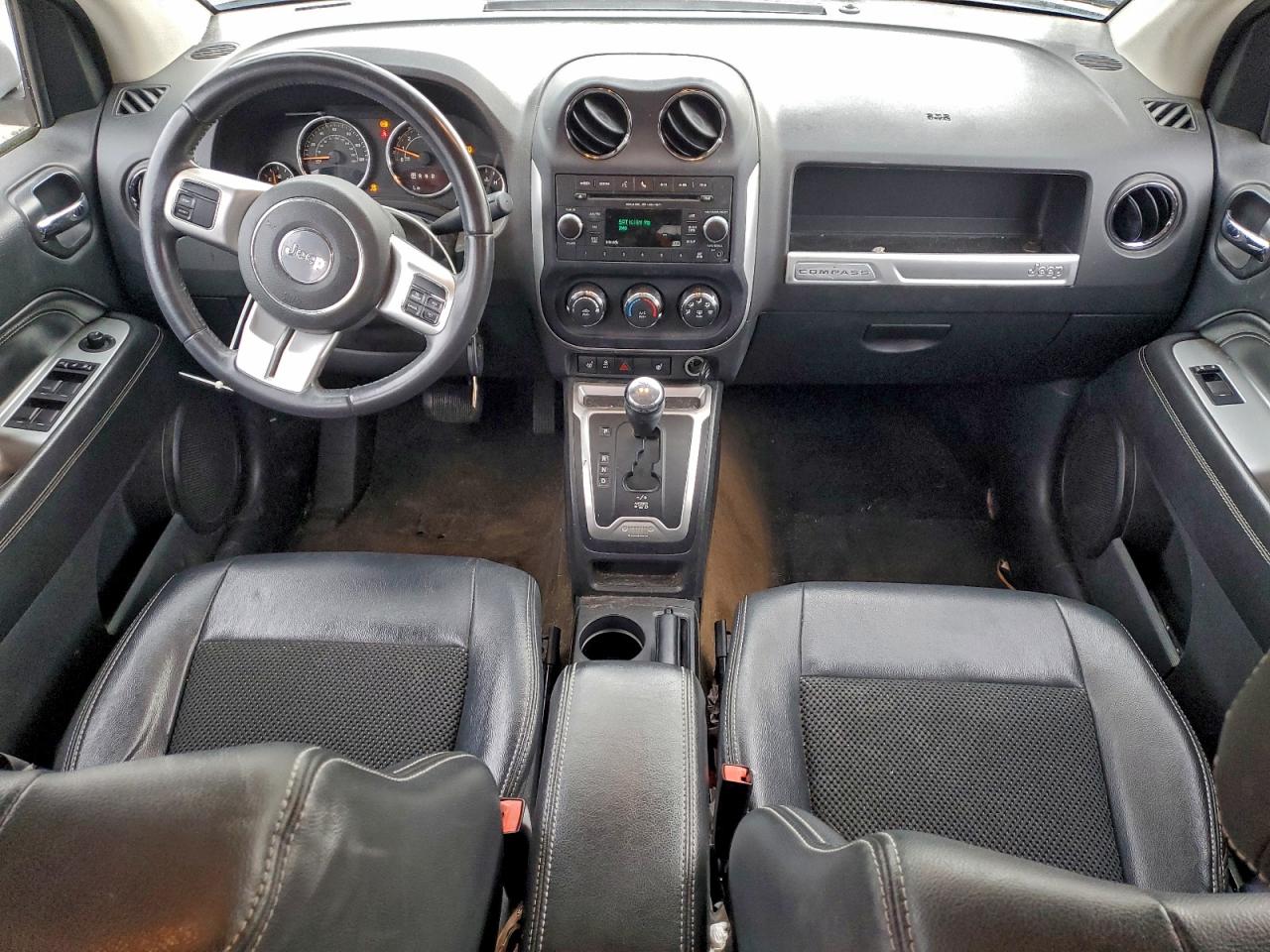 Jeep Compass Latitude Image 6