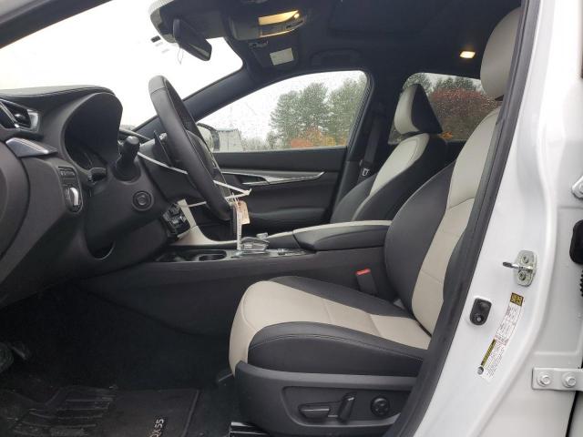 INFINITI Qx Essential Image 3