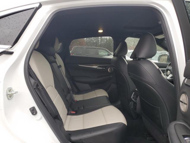 INFINITI Qx Essential Image 8