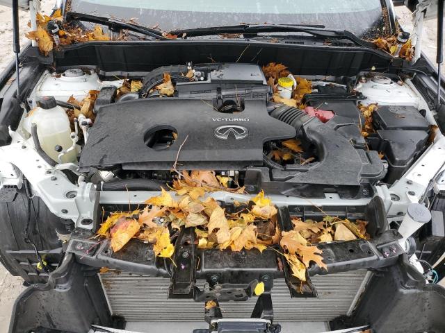 INFINITI Qx Essential Image 9