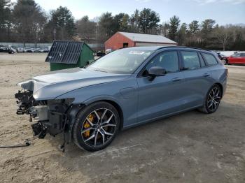  Salvage Volvo V60