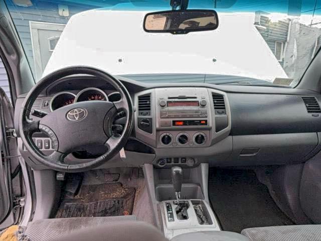 Toyota Tacoma Double Cab Image 7