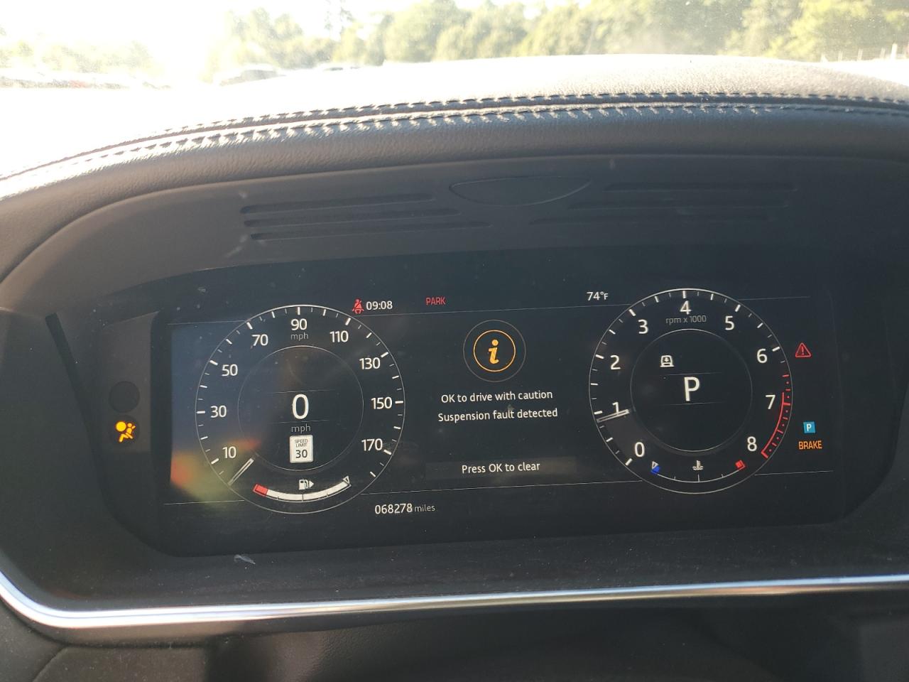 Land Rover Range Rover Supercharged Dynamic Image 7