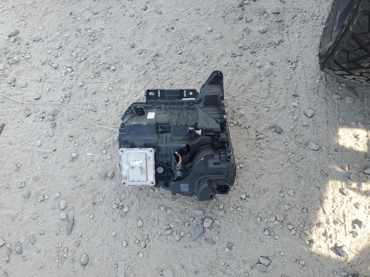 Ford F-150 Supercrew Image 8