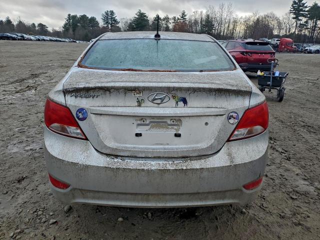 Hyundai ACCENT Se Image 2