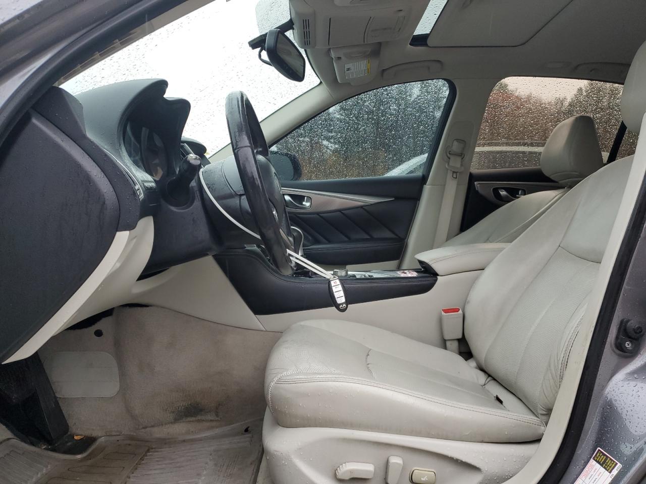 INFINITI Q50 Base Image 11