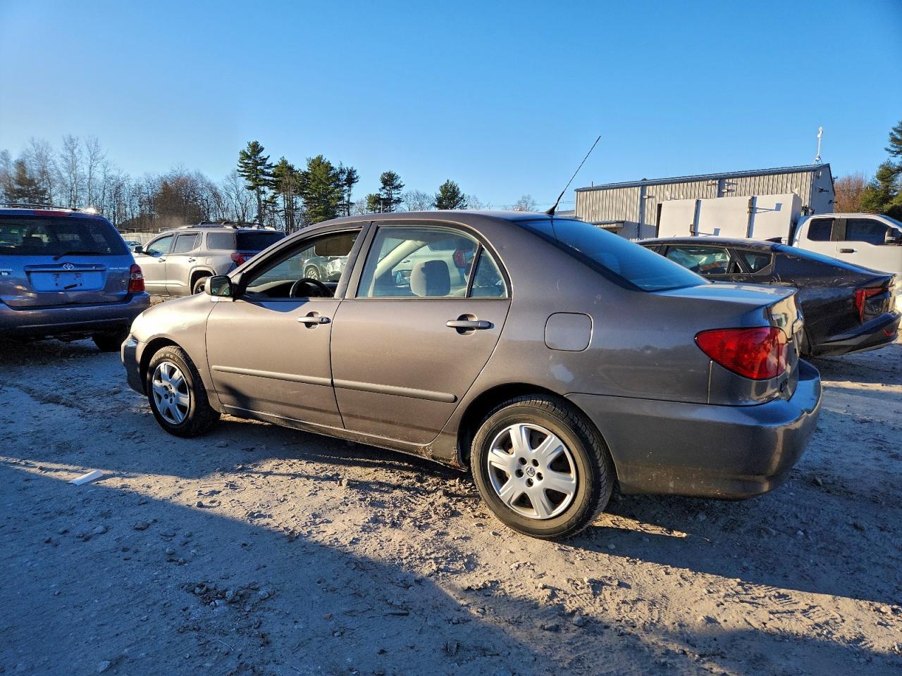 Toyota Corolla Ce Image 12